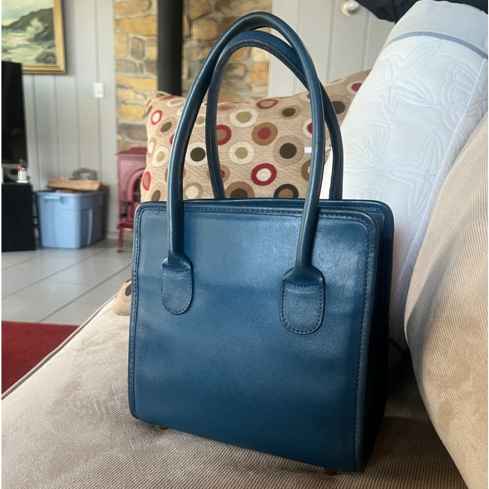 VERY RARE!! Vintage Coach “Retro Dinky Shopping Bag” 50th Anniv Lim Ed Peacock!